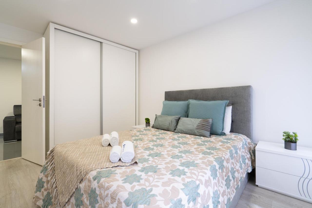 Host Wise - Spacious Noble Apartaments Ace Location Porto Luaran gambar