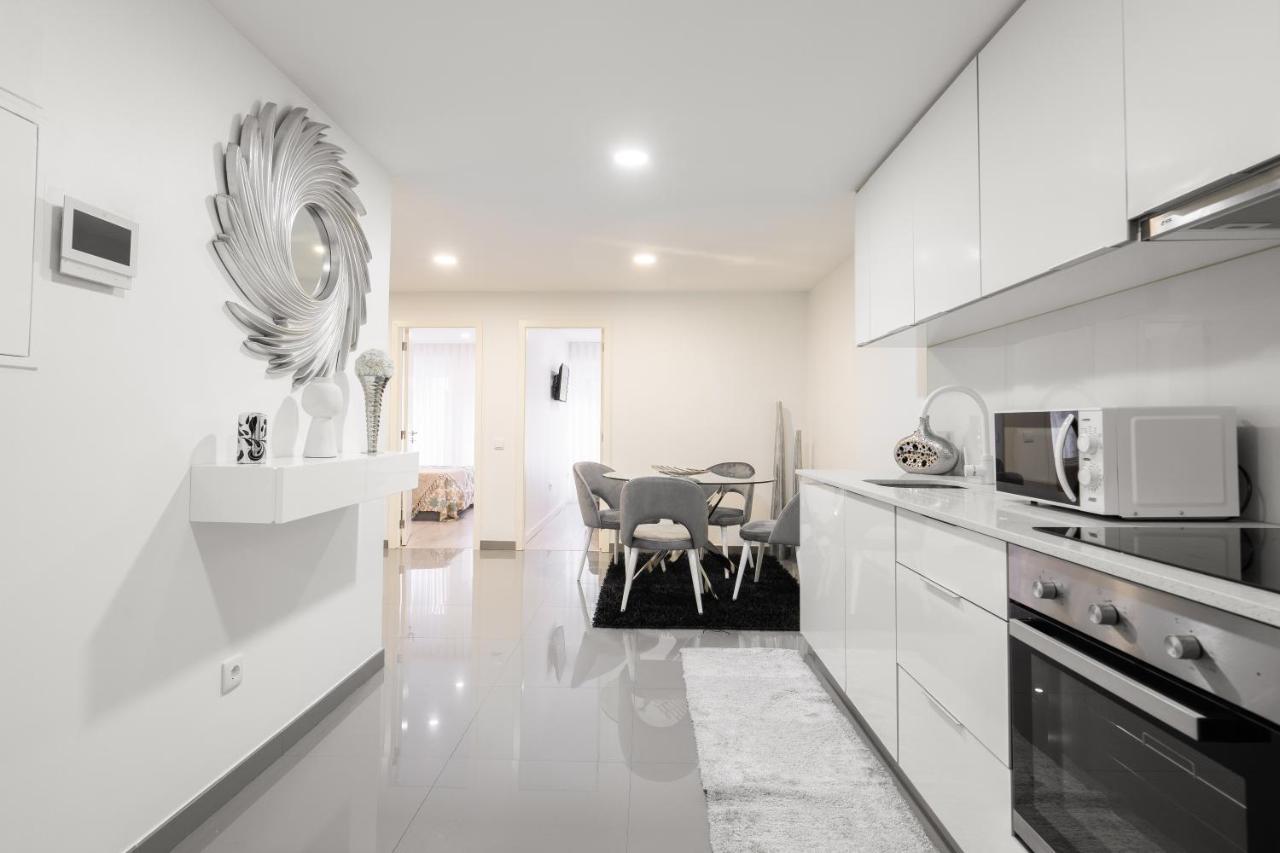 Host Wise - Spacious Noble Apartaments Ace Location Porto Luaran gambar