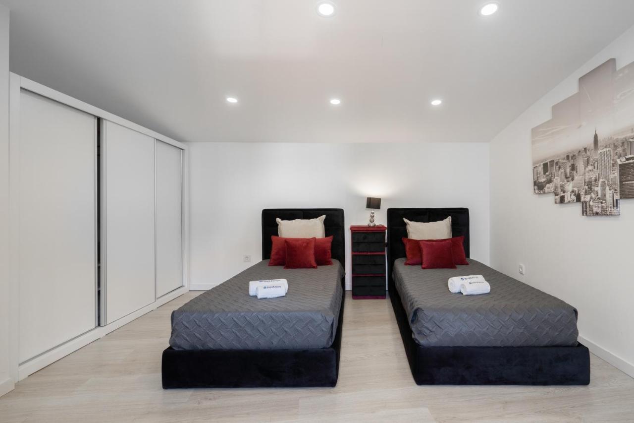 Host Wise - Spacious Noble Apartaments Ace Location Porto Luaran gambar